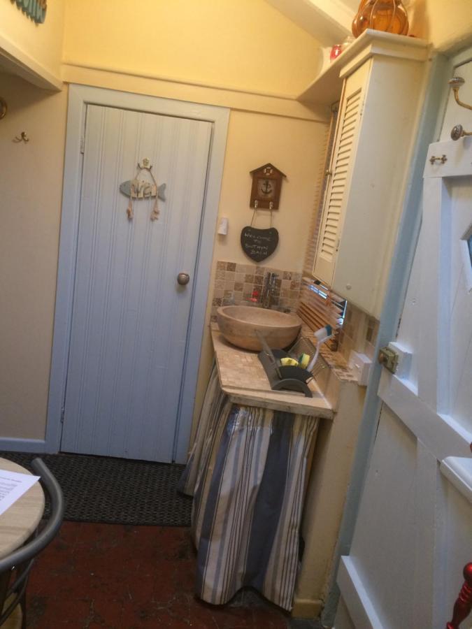 ברמאות' Bwthyn Bach Fishermans Cottage מראה חיצוני תמונה