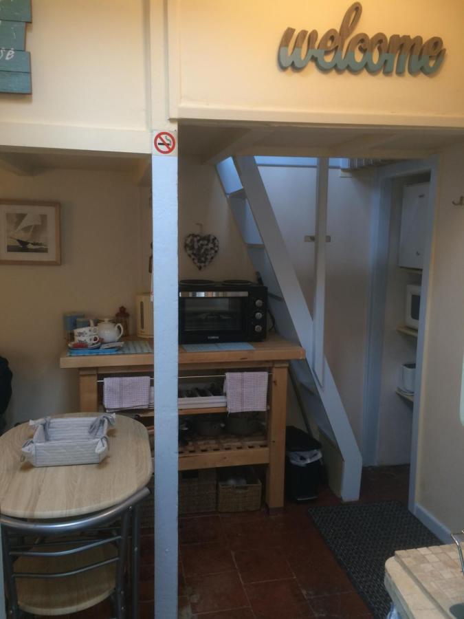 ברמאות' Bwthyn Bach Fishermans Cottage מראה חיצוני תמונה